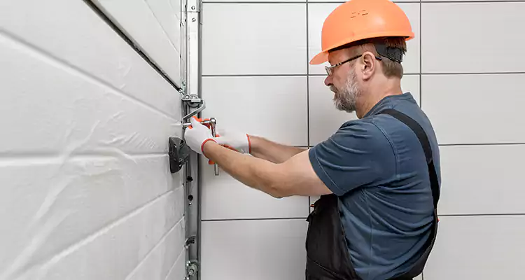Emergency Garage Door Repair in North Miami, FL