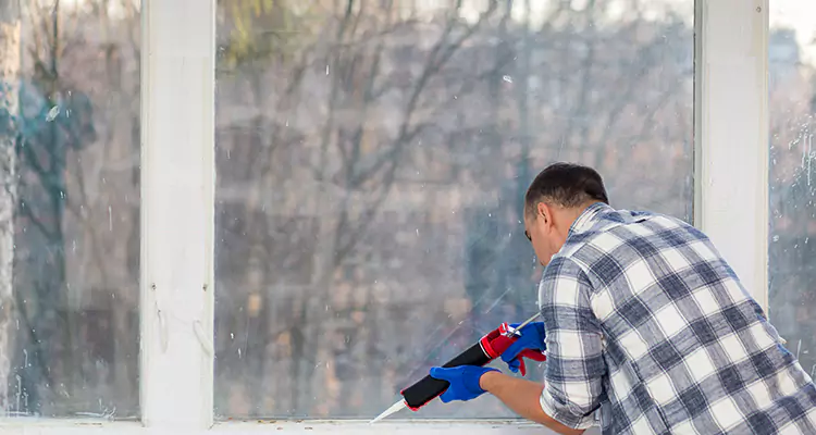 Quality Sliding Shower Door Repair for Closing Issues in North Miami, FL