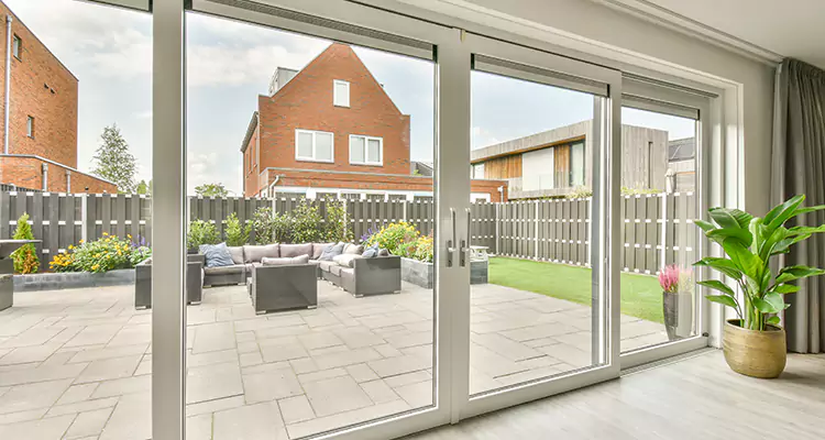 Best Sliding Screen Door Replacement Company in North Miami, FL