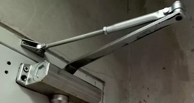 Door Closer Parallel Arm Installation in North Miami, FL