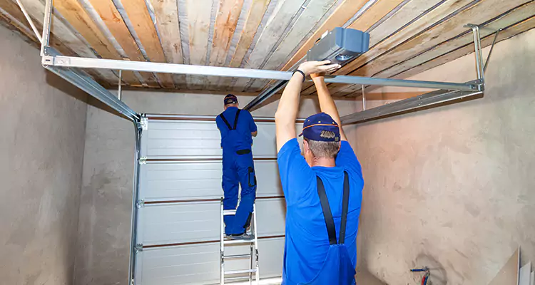 Garage Door Opener Technician in North Miami, FL