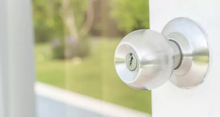 Patio Door Mechanism Jammed in North Miami, FL