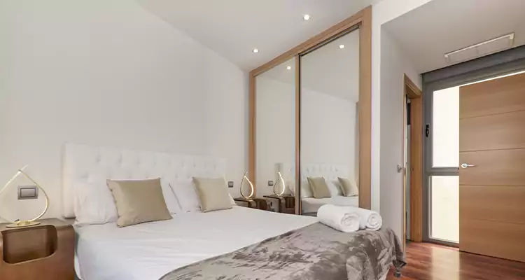 Sliding Wardrobe Door Mirror Replacement in North Miami, FL